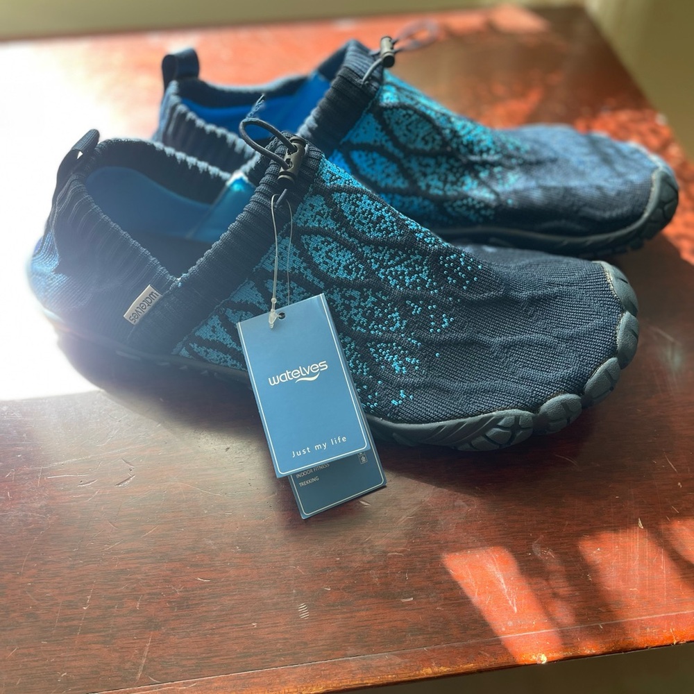 New Watelves Blue WaterShoes ~ 46 or 12 13 Men’s